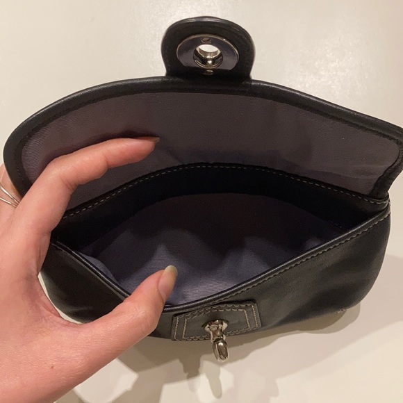 Coach Soho Legacy Turnlock Black Leather Wristlet - Picture 4 of 7